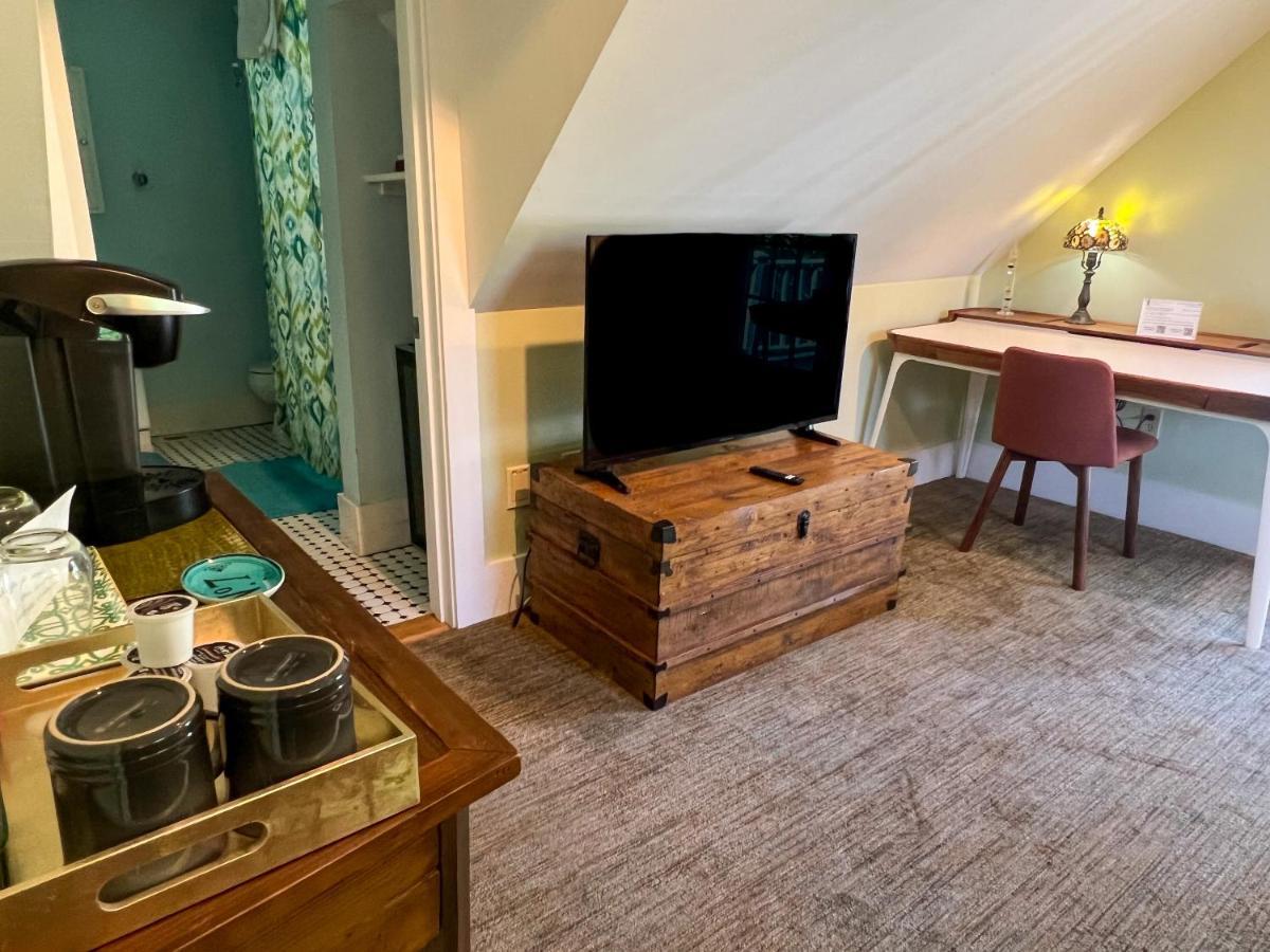 Inn At Cook Street Provincetown Bagian luar foto